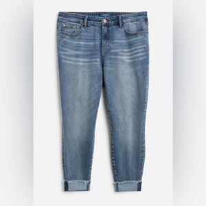 Casual Blue Denim Mid-Rise Skinny Crop Jeans